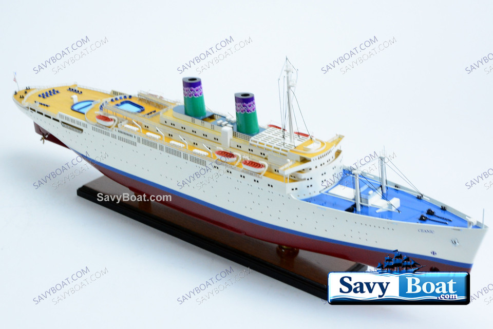 SS OCEANIC INDEPENDENCE PASSENGER LINER