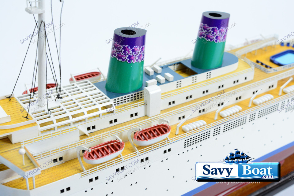 SS OCEANIC INDEPENDENCE PASSENGER LINER