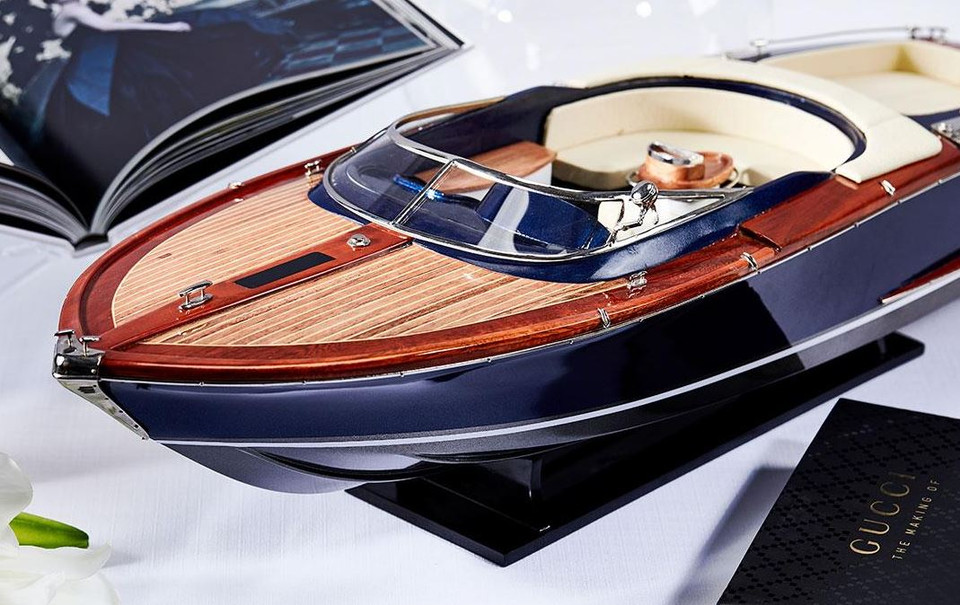 2010 RIVA AQUARIVA 28" GUCCI SPEEDBOAT BL