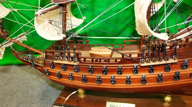 WASA (VASA) SWEDEN'S TALL SHIP (PAINTED HULL)
