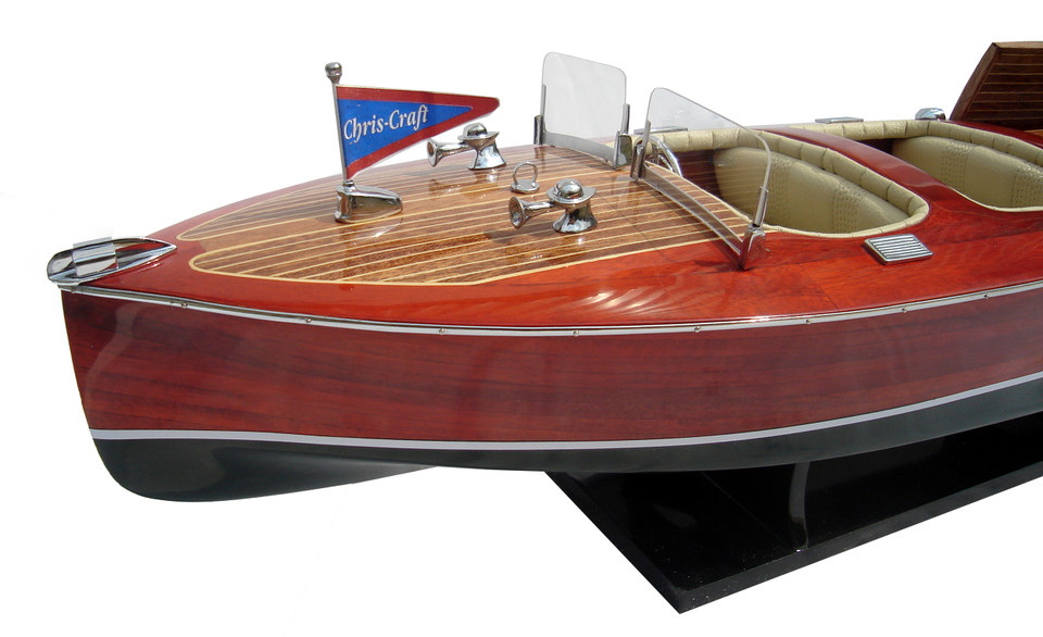 1940 CHRIS CRAFT TRIPLE COCKPIT SPEEDBOAT (RED)
