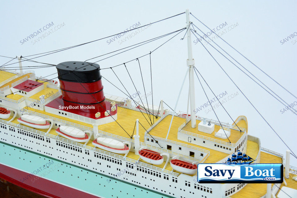 RMS CARONIA  CRUISE SHIP