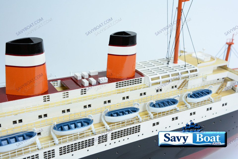 SS CONSTITUTION OCEAN LINER