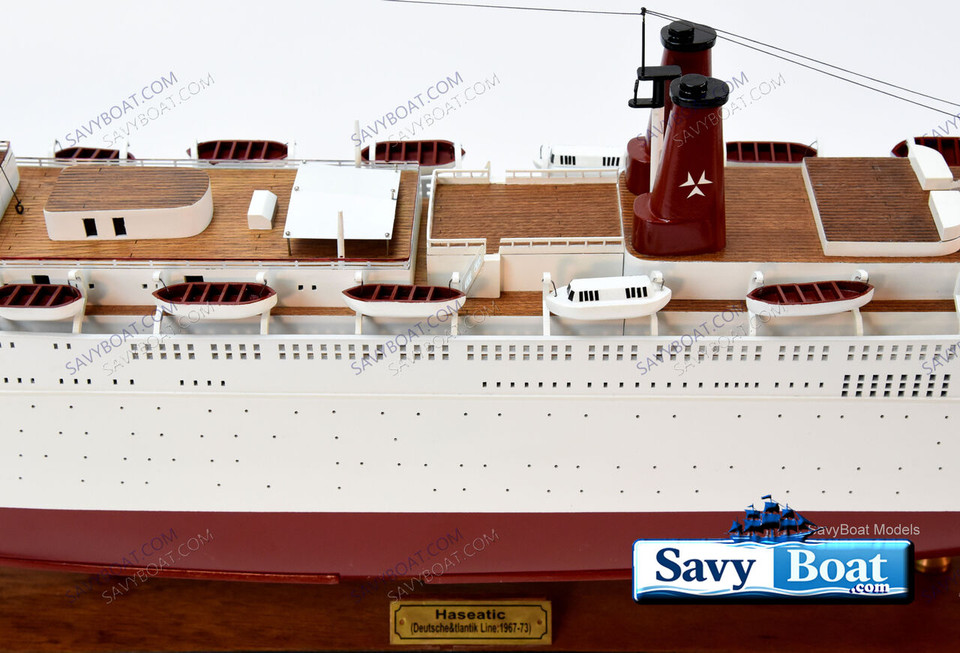 SS HANSEATIC OCEAN LINER