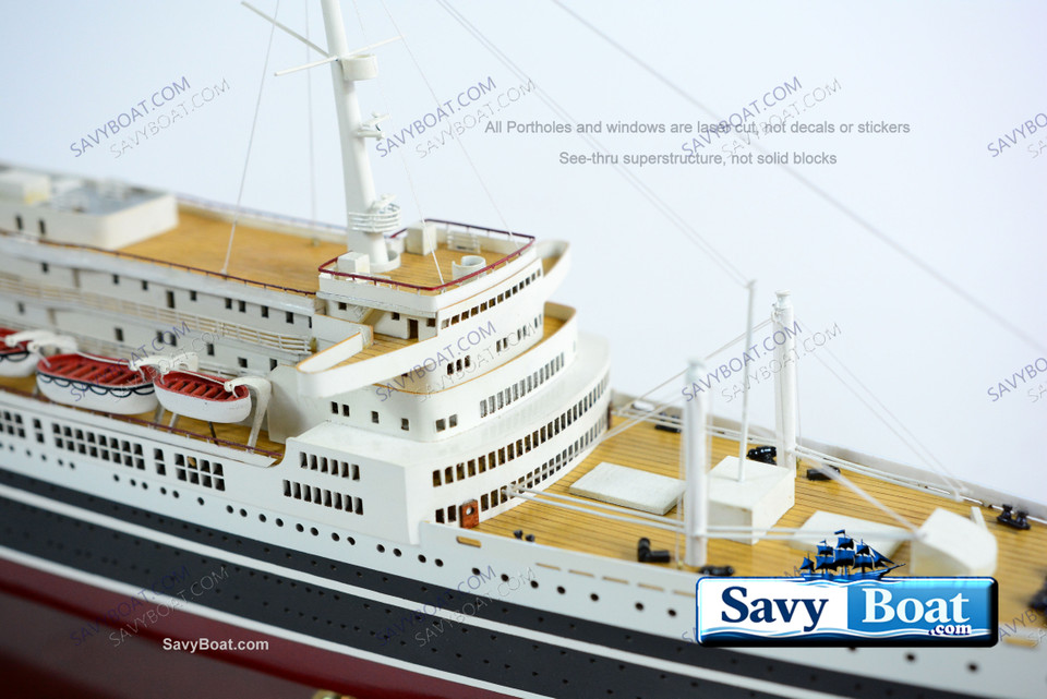SS LEONARDO DA VINCI OCEAN LINER (BLACK HULL)