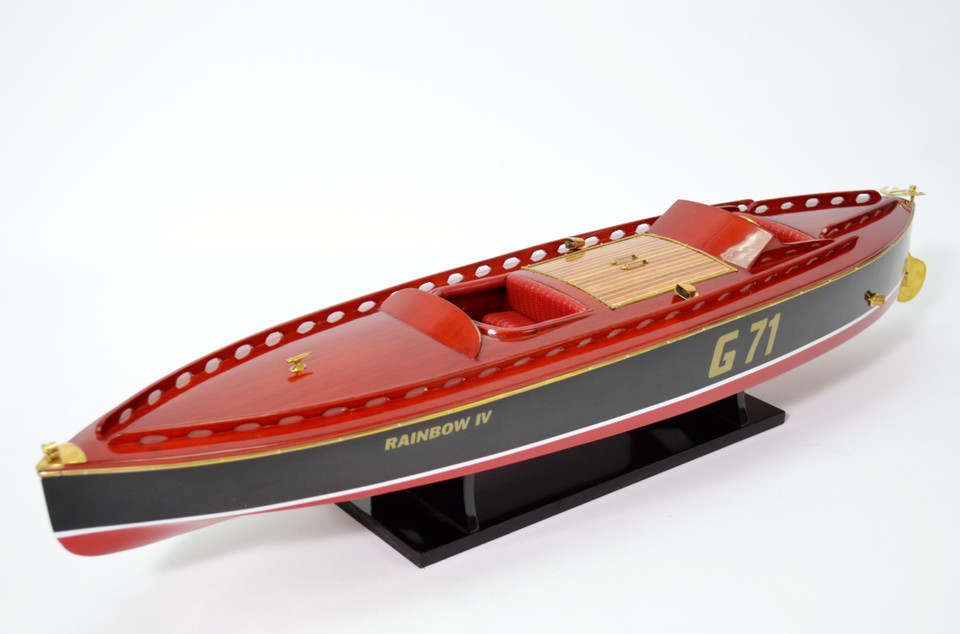 RAINBOW IV CLASSIC RACING SPEED BOAT