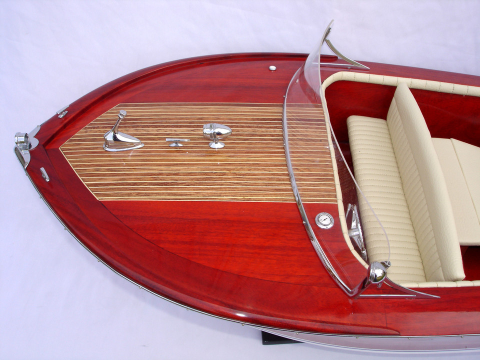 1952 RIVA SEBINO CLASSIC SPEEDBOAT