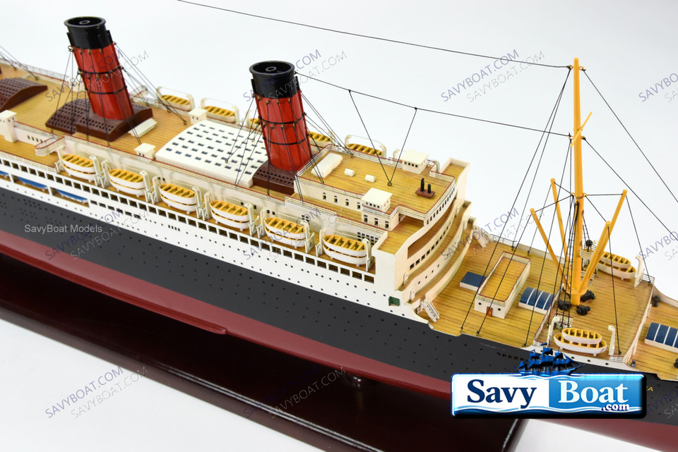 RMS BERENGARIA  STEAMSHIP 39" fully built wood model with stand