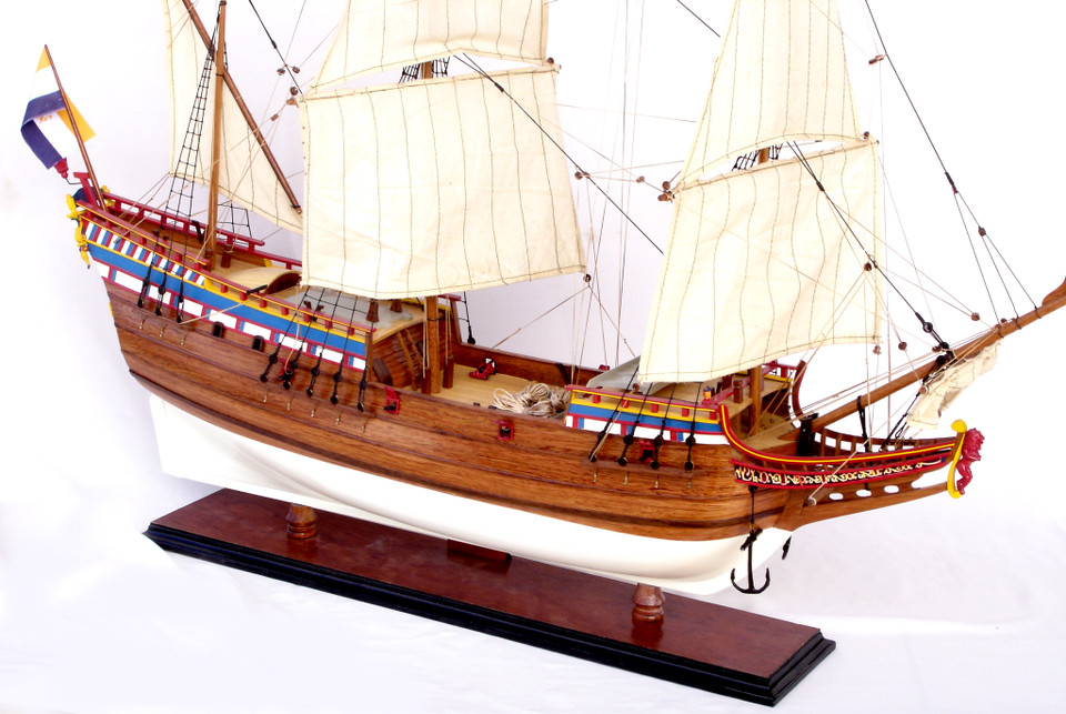 1595 DUYFKEN DUTCH TALL SHIP
