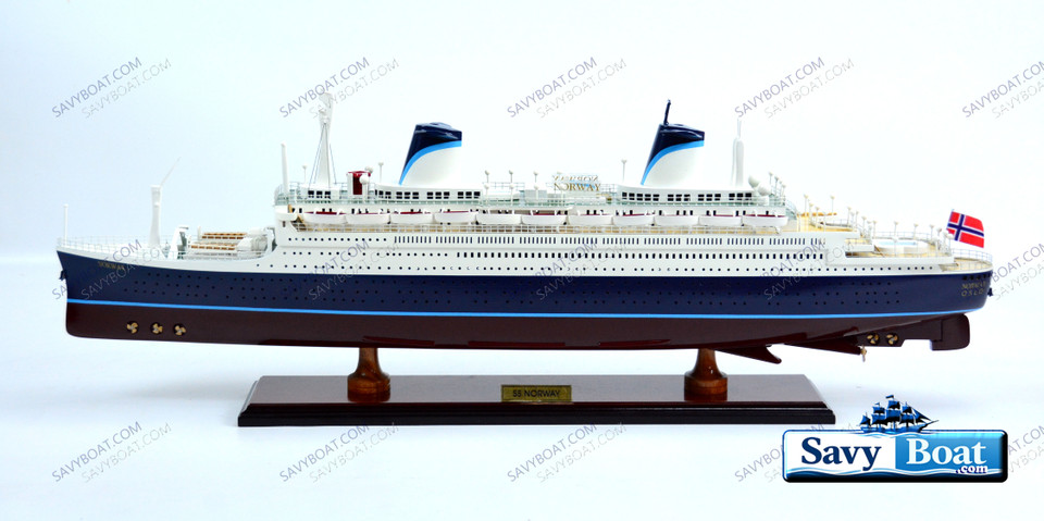 SS NORWAY  32" OCEAN LINER