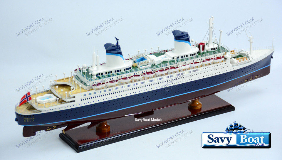 SS NORWAY  32" OCEAN LINER
