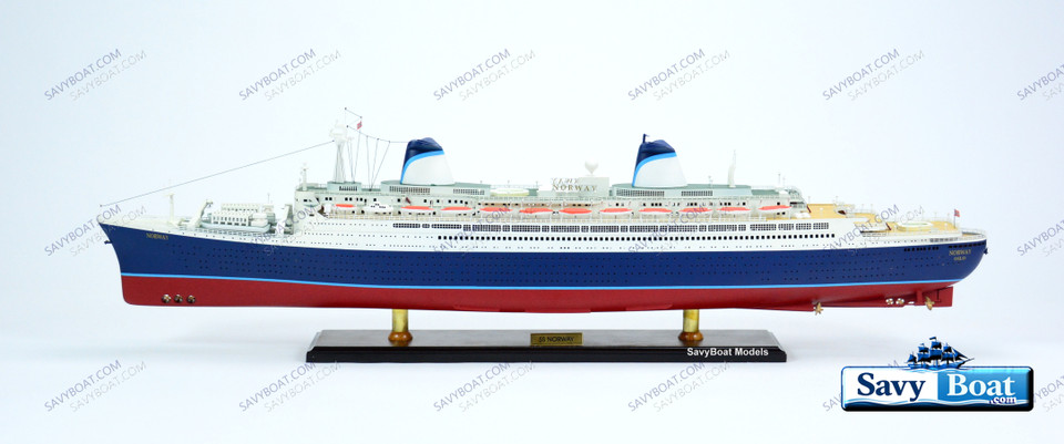 SS NORWAY, LIGHTED OCEAN LINER RH