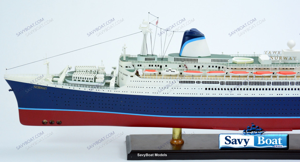 SS NORWAY, LIGHTED OCEAN LINER RH