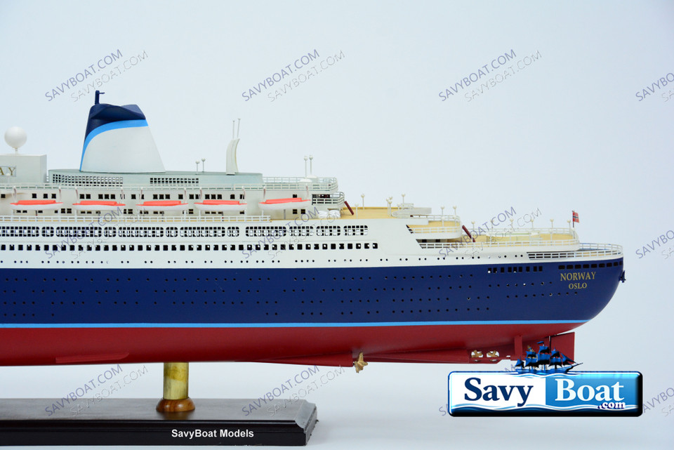 SS NORWAY, LIGHTED OCEAN LINER RH