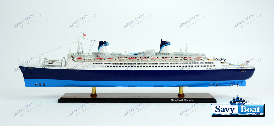 SS NORWAY, LIGHTED OCEAN LINER BH