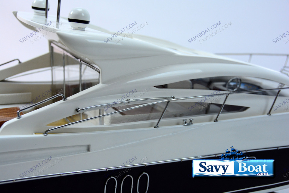 SUNSEEKER PREDATOR 62 MOTORYACHT