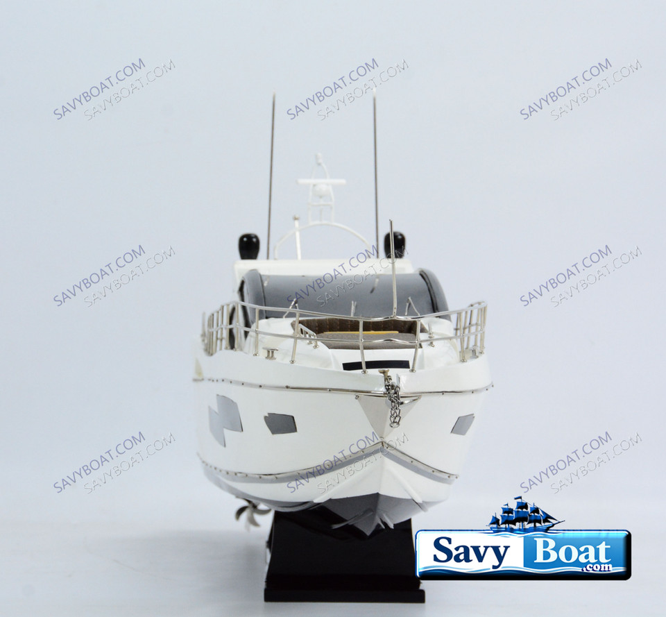 SUNSEEKER PREDATOR 80 MOTORYACHT