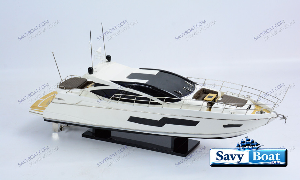 SUNSEEKER PREDATOR 80 MOTORYACHT