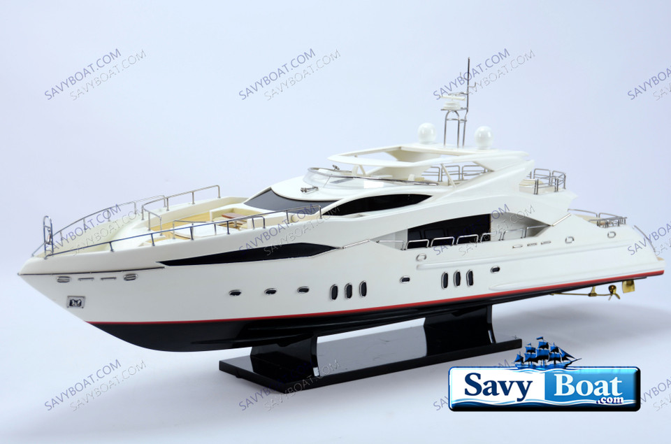SUNSEEKER PREDATOR 130 MOTORYACHT