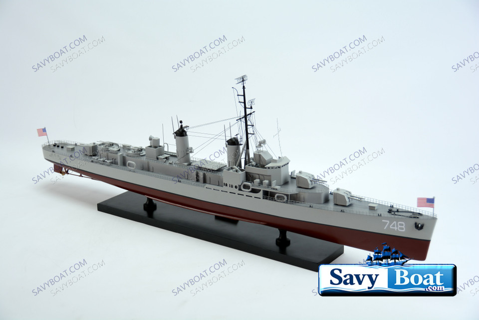 USS HARRY E. HUBARD (DD-748)  - SUMNER CLASS DESTROYER