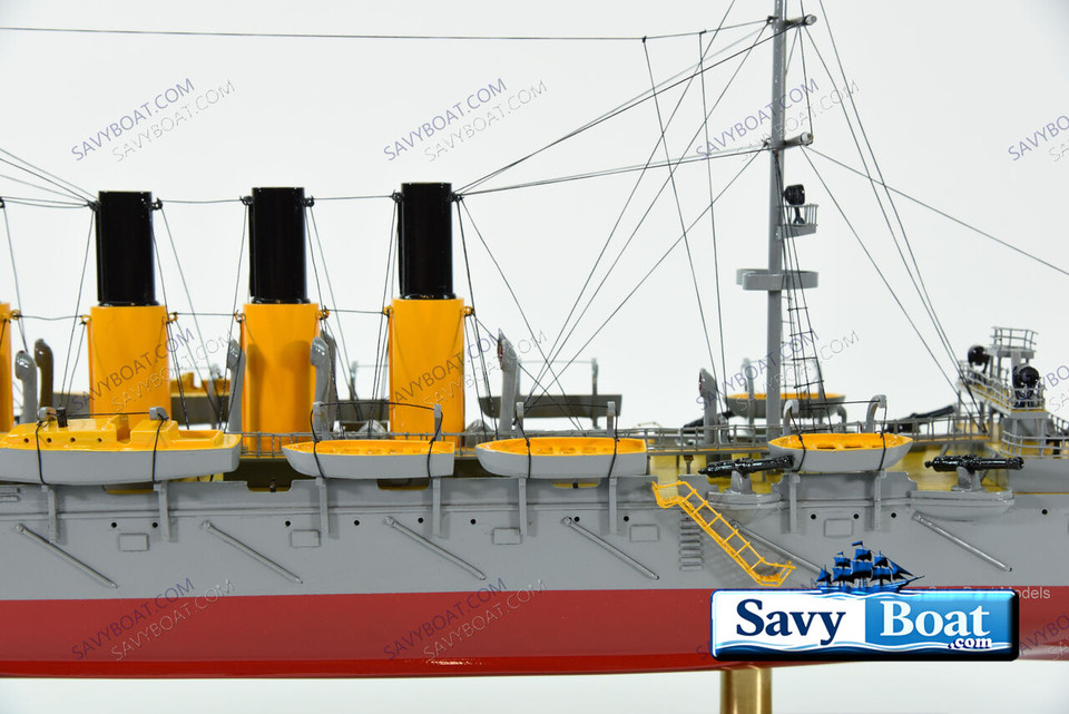 VARYAG RUSSIAN PROTECTED CRUISER (red hull)