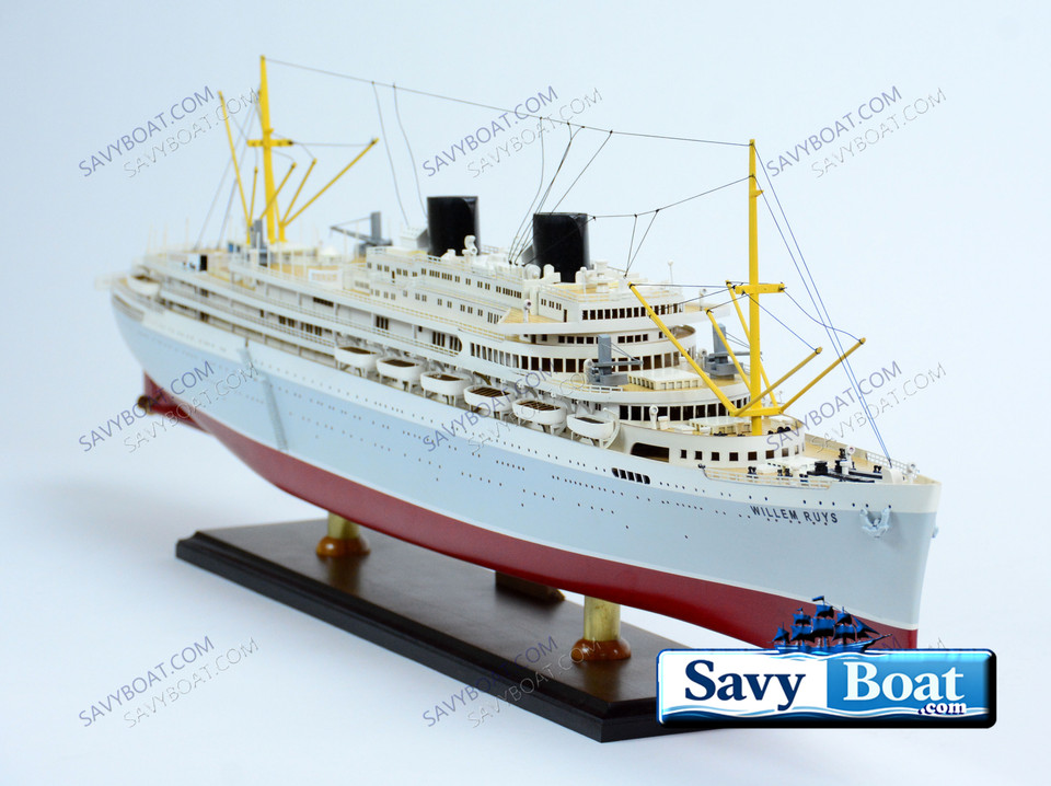 MS WILLEM RUYS DUTCH OCEAN LINER
