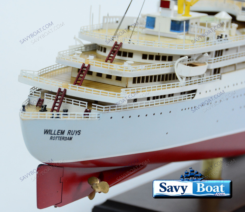 MS WILLEM RUYS DUTCH OCEAN LINER