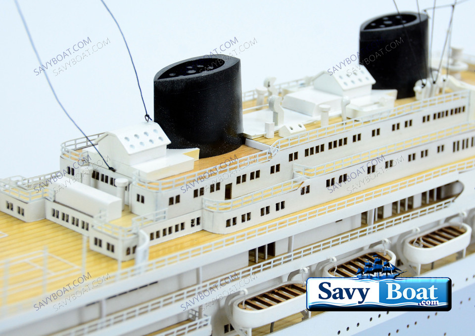 MS WILLEM RUYS DUTCH OCEAN LINER