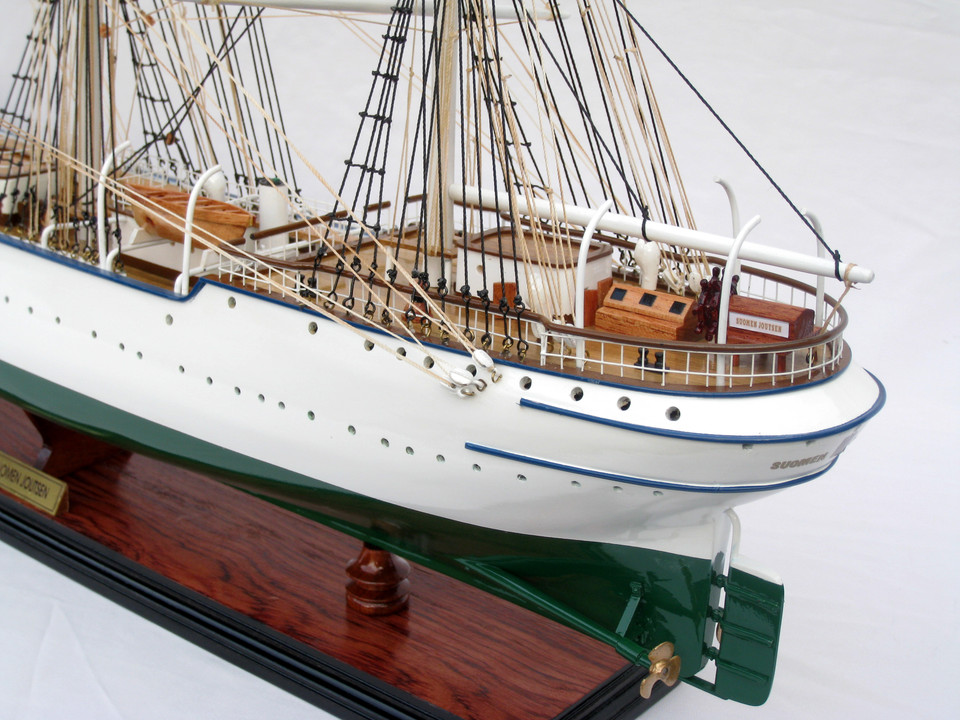 SUOMEN JOUTSEN TALL SHIP