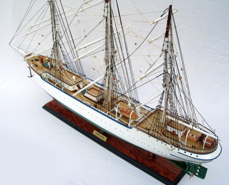 SUOMEN JOUTSEN TALL SHIP