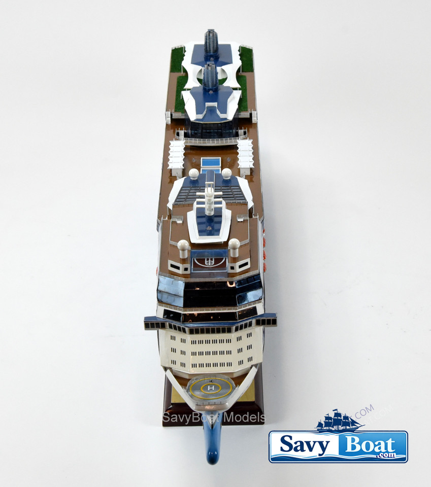CELEBRITY SILHOUETTE LIGHTED CRUISE SHIP