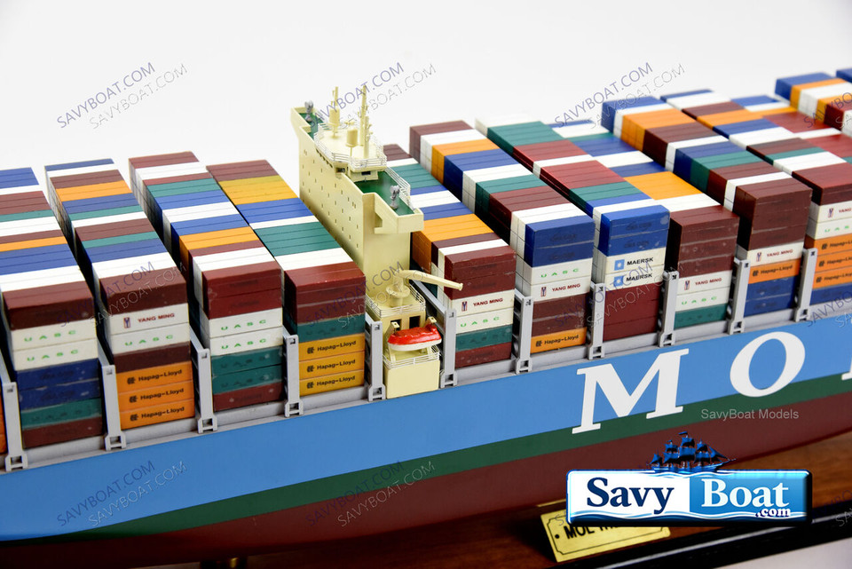 MAERSK MOL TRIUMPH CONTAINER SHIP
