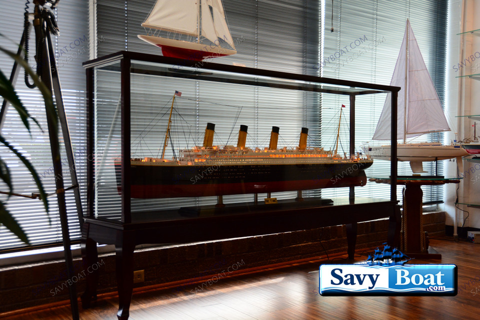 60" HUGE  DISPLAY CASE FOR LARGE OR MULTIPLE SHIPS