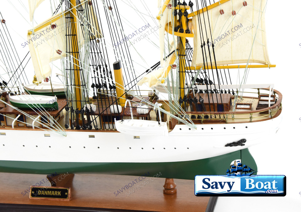 DANMARK TRAINING TALL SHIP