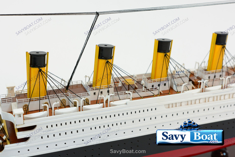 RMS TITANIC 24" OCEAN LINER