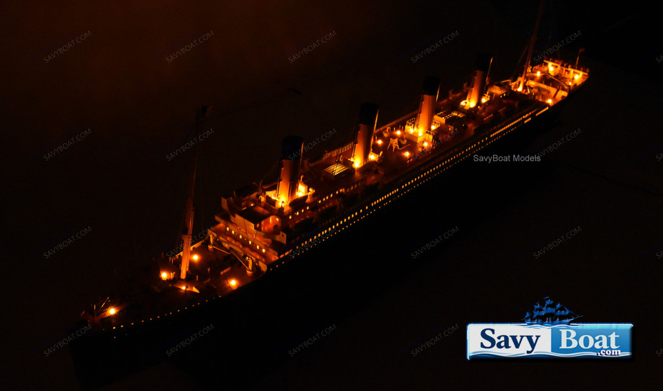 RMS TITANIC 53" LARGE LIGHTED 1:200 SCALE