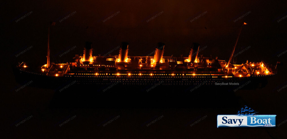 RMS TITANIC 53" LARGE LIGHTED 1:200 SCALE