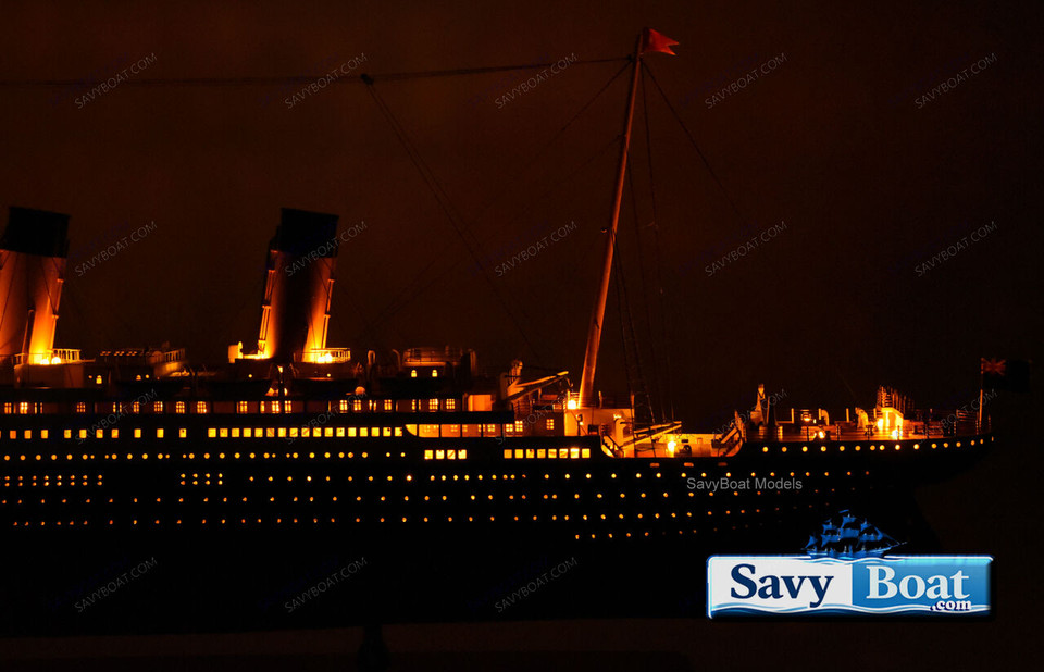 RMS TITANIC 53" LARGE LIGHTED 1:200 SCALE