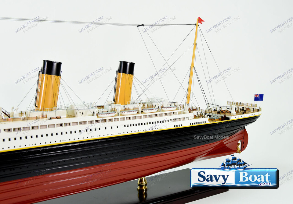 RMS TITANIC 53" LARGE LIGHTED 1:200 SCALE