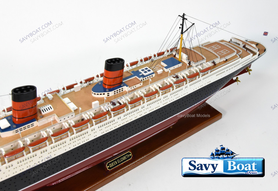 RMS QUEEN ELIZABETH LIGHTED OCEAN LINER