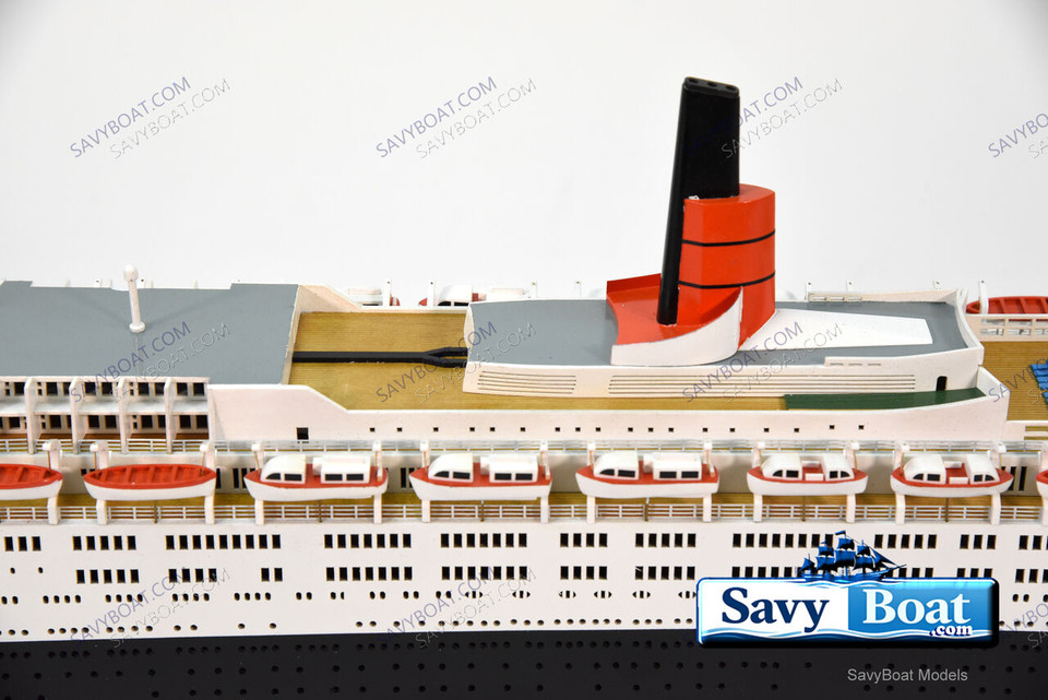MS QUEEN ELIZABETH II (QE2) OCEAN LINER
