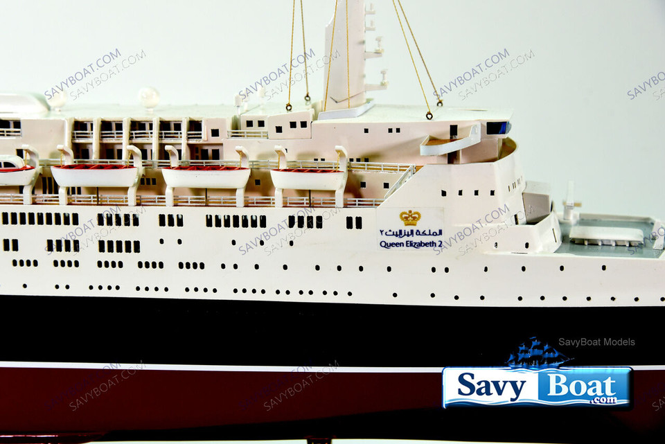 MS QUEEN ELIZABETH II (QE2 LIGHTED OCEAN LINER