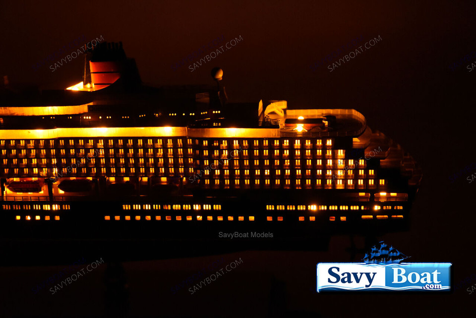 MS QUEEN VICTORIA  LIGHTED OCEN LINER