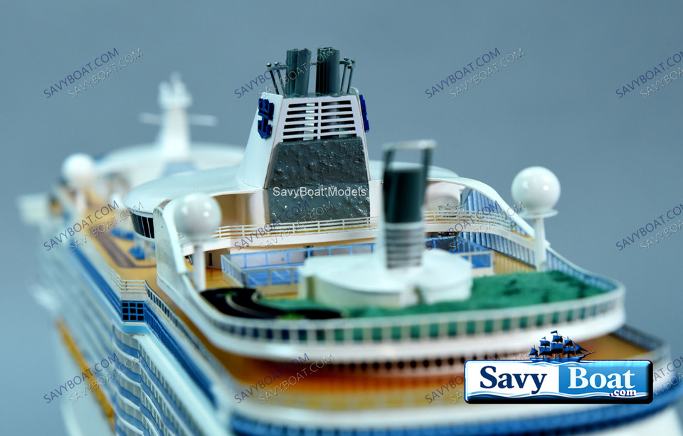 MS MARINER OF THE SEAS CRUISE SHIP