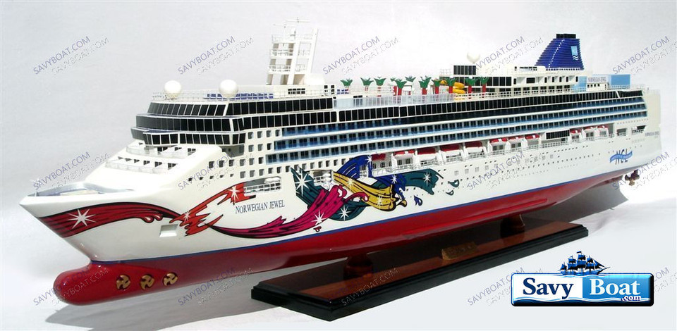 NORWEGIAN JEWEL CRUISE SHIP