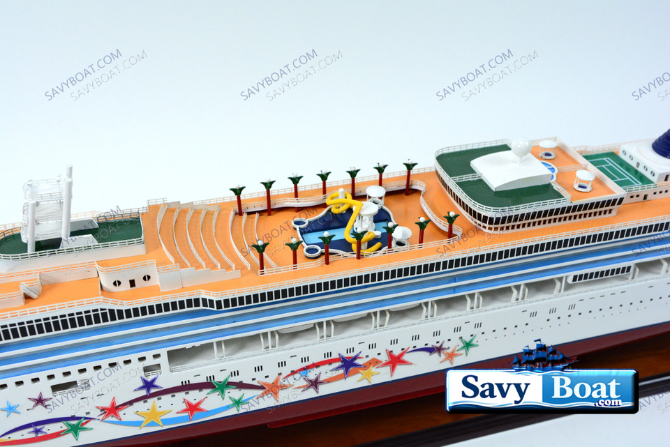 NORWEGIAN STAR CRUISE SHIP