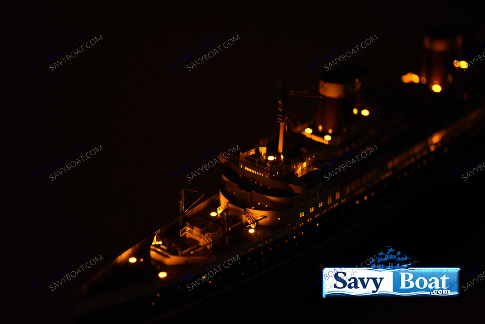SS UNITED STATES LIGHTED OCEAN LINER