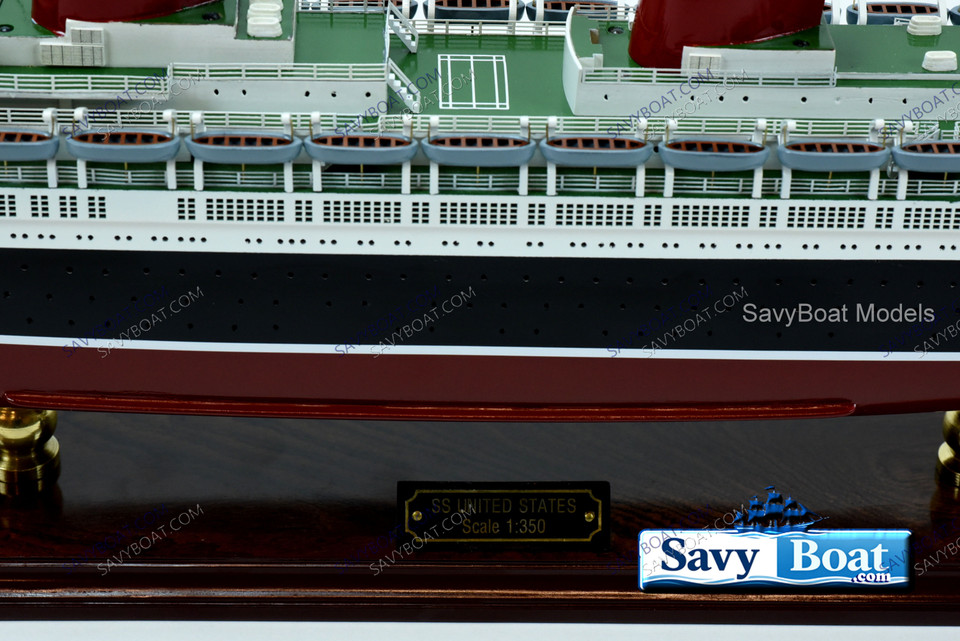 SS UNITED STATES LIGHTED OCEAN LINER