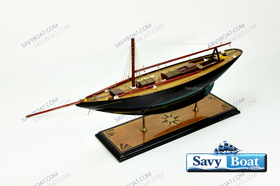 PENDUICK RACING SAIL BOAT