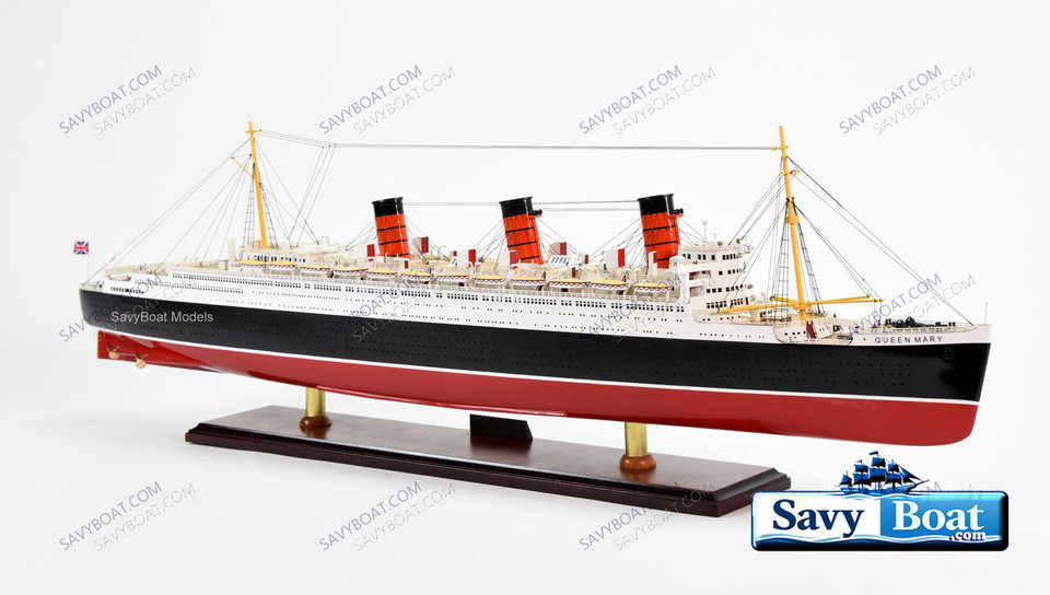 RMS QUEEN MARY LIGHTED OCEAN LINER